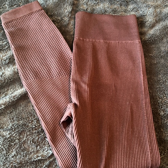 Leggings - Picture 2 of 3